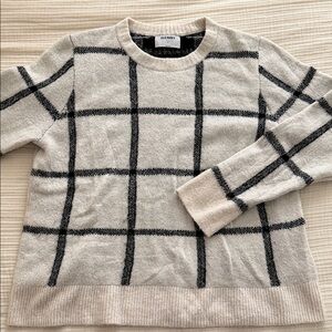 Old Navy Checkered Knit in Cream and Black